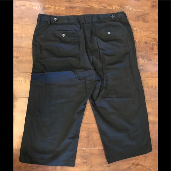 VanHeusen Shorts - Picture 2 of 3